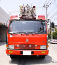 はしご車・正面